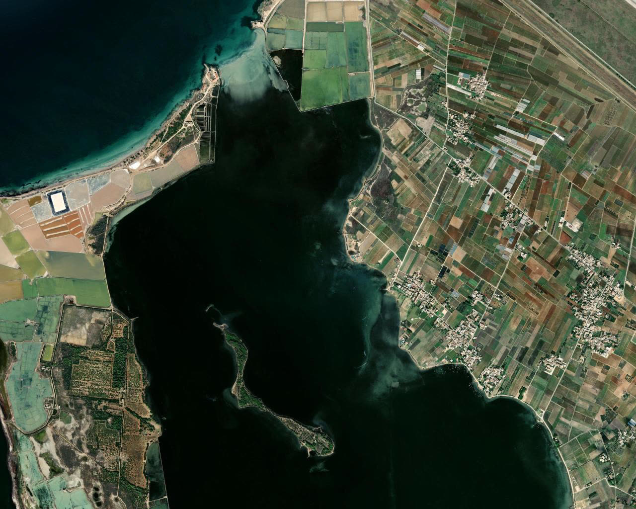 Satellite view of the Lo Stagnone lagoon, with the weather station marked on its eastern shore